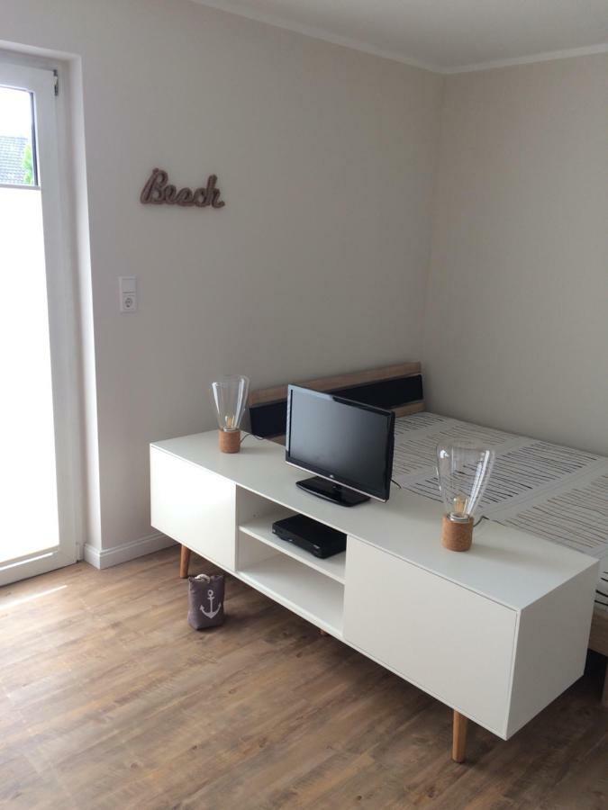 „Luettje Nuest“ Apartment Emden Exterior foto
